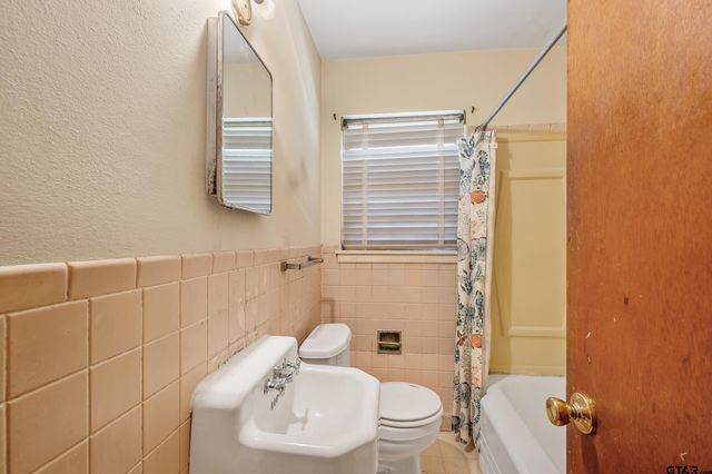 2019 WoodHaven Drive, Tyler, TX 75701