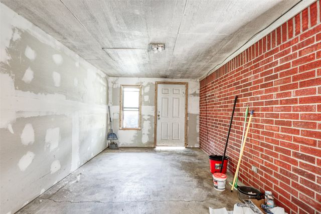 808 N Wright Avenue, Kerens, TX 75144