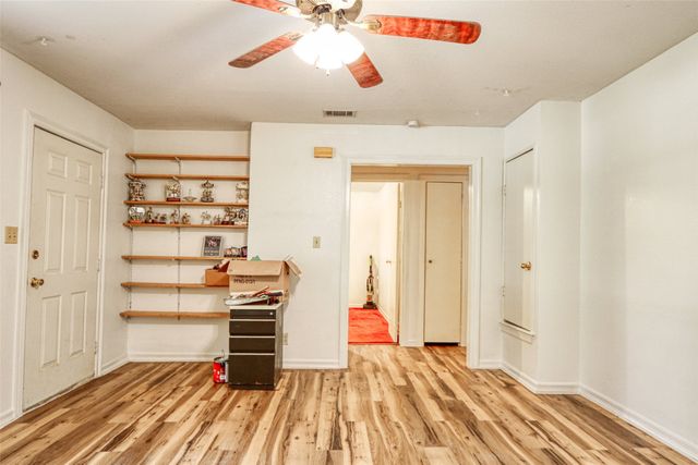 808 N Wright Avenue, Kerens, TX 75144