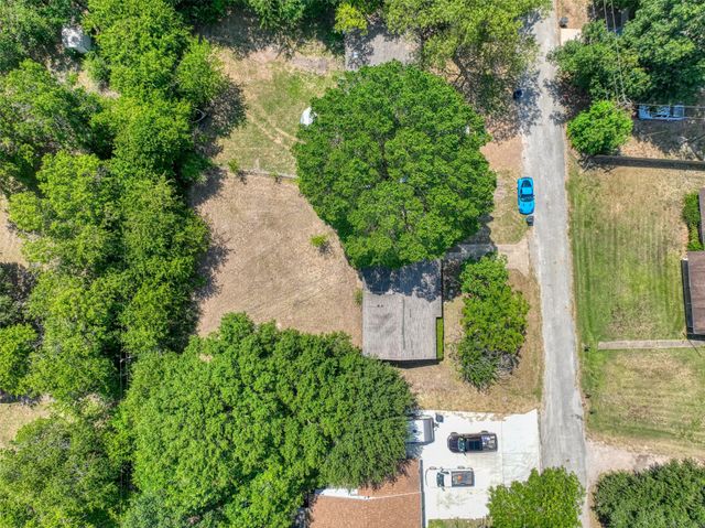 808 N Wright Avenue, Kerens, TX 75144