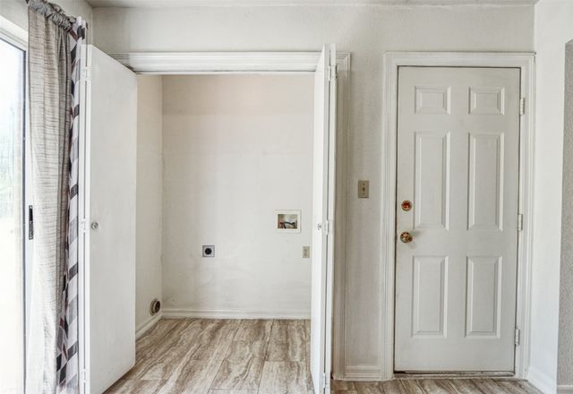 808 N Wright Avenue, Kerens, TX 75144