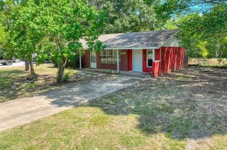 808 N Wright Avenue, Kerens, TX 75144