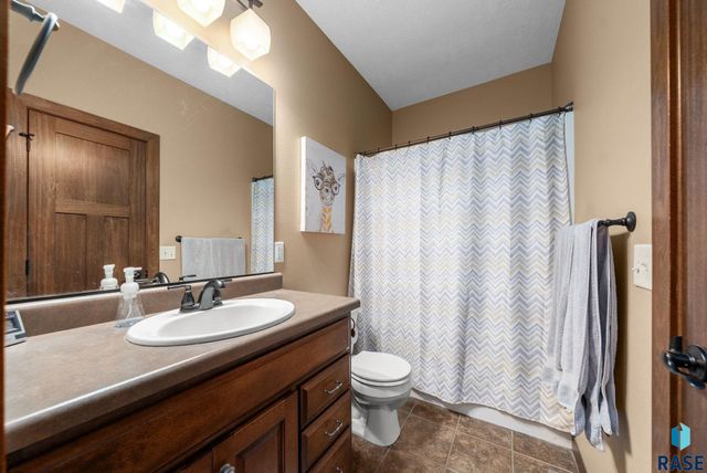 4912 E Tiger Lilly St Street, Sioux Falls, SD 57103