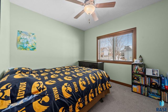 4912 E Tiger Lilly St Street, Sioux Falls, SD 57103