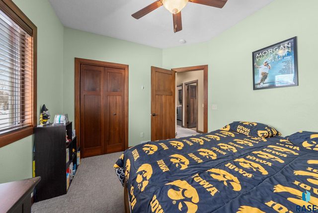 4912 E Tiger Lilly St Street, Sioux Falls, SD 57103