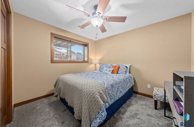 4912 E Tiger Lilly St Street, Sioux Falls, SD 57103