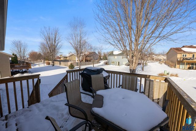 4912 E Tiger Lilly St Street, Sioux Falls, SD 57103