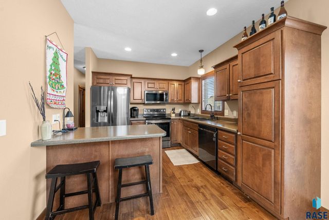 4912 E Tiger Lilly St Street, Sioux Falls, SD 57103