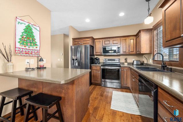 4912 E Tiger Lilly St Street, Sioux Falls, SD 57103