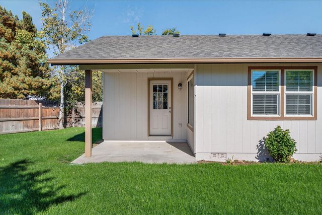 61839 Avonlea Circle, Bend, OR 97702