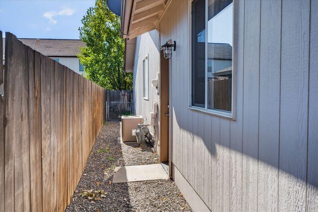 61839 Avonlea Circle, Bend, OR 97702