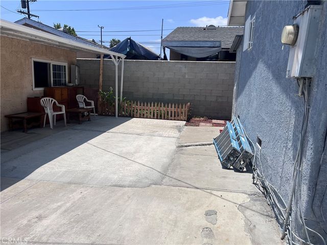 1222 E 103rd Street, Los Angeles, CA 90002