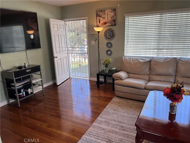 1222 E 103rd Street, Los Angeles, CA 90002