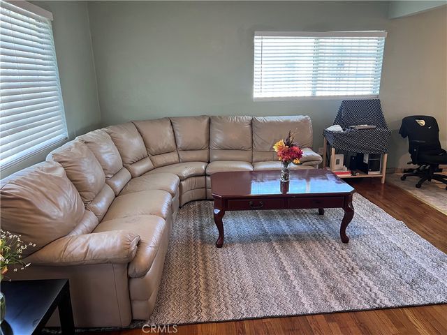 1222 E 103rd Street, Los Angeles, CA 90002