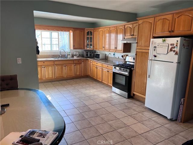 1222 E 103rd Street, Los Angeles, CA 90002