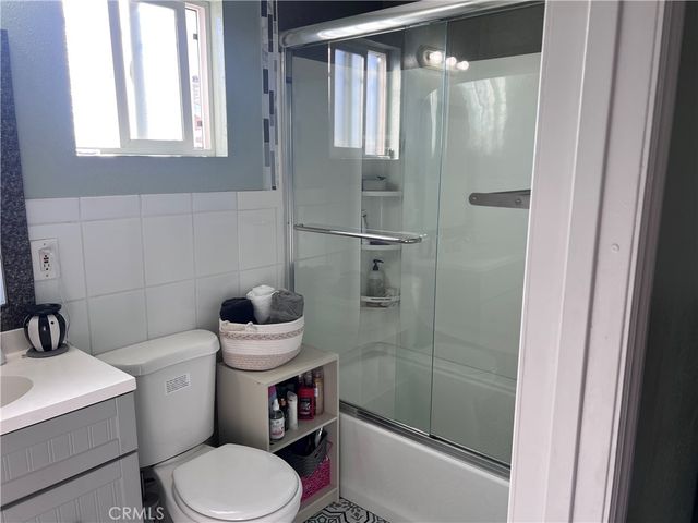 1222 E 103rd Street, Los Angeles, CA 90002