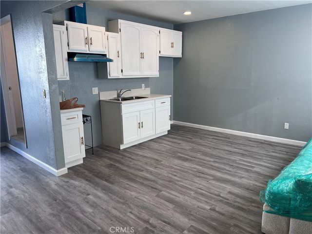 1222 E 103rd Street, Los Angeles, CA 90002