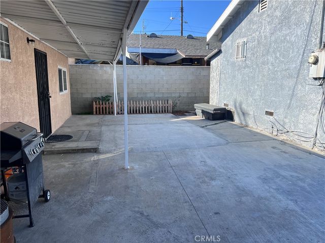 1222 E 103rd Street, Los Angeles, CA 90002
