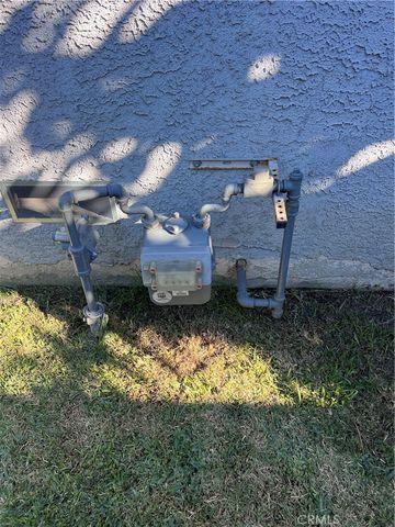 1222 E 103rd Street, Los Angeles, CA 90002