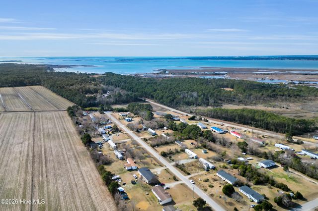 105 Gosling Lane, Beaufort, NC 28516