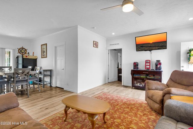 105 Gosling Lane, Beaufort, NC 28516