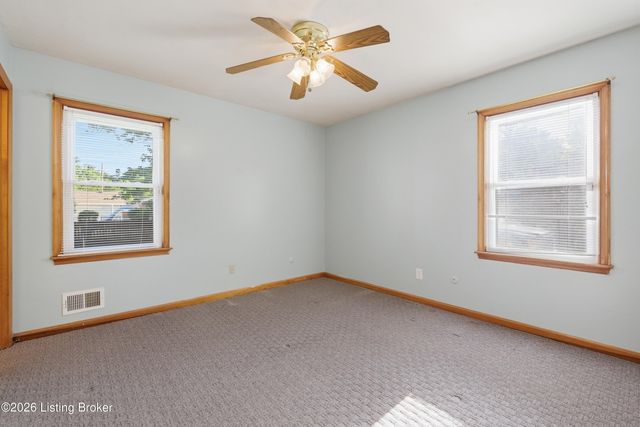 7003 Sunny Vale Way, Louisville, KY 40272