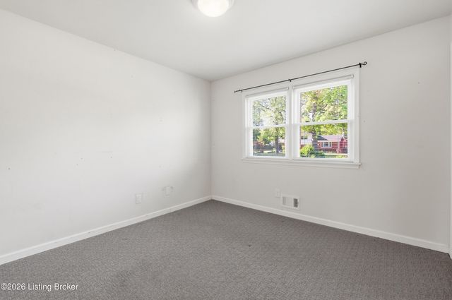 7003 Sunny Vale Way, Louisville, KY 40272