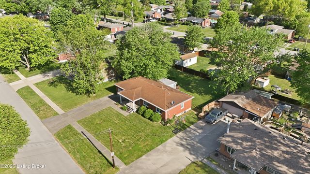 7003 Sunny Vale Way, Louisville, KY 40272