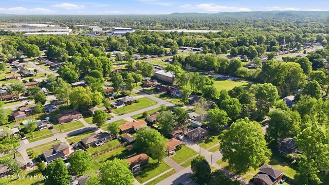 7003 Sunny Vale Way, Louisville, KY 40272