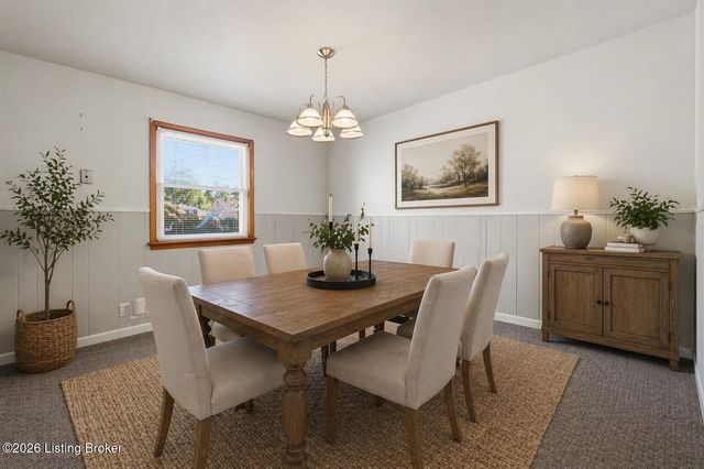 7003 Sunny Vale Way, Louisville, KY 40272