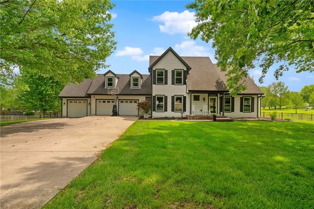 15367 Monrovia Street, Overland Park, KS 66221