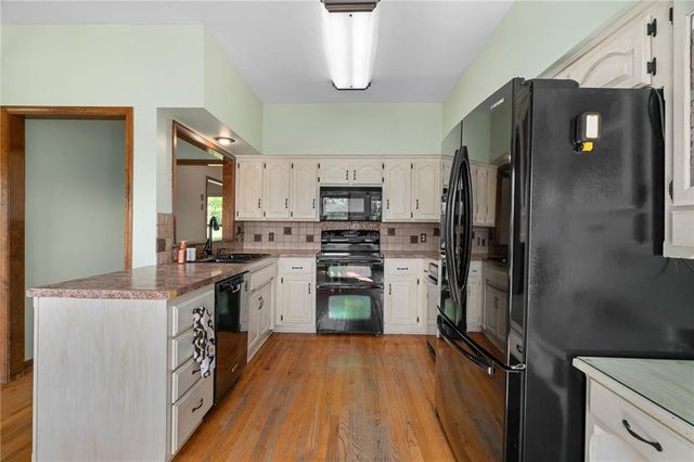 15367 Monrovia Street, Overland Park, KS 66221