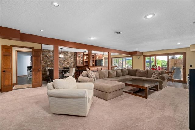 15367 Monrovia Street, Overland Park, KS 66221