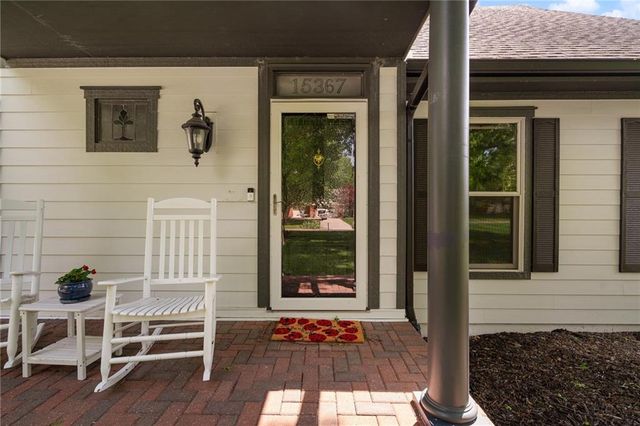 15367 Monrovia Street, Overland Park, KS 66221