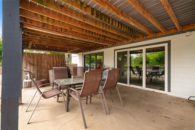 15367 Monrovia Street, Overland Park, KS 66221