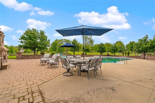 15367 Monrovia Street, Overland Park, KS 66221