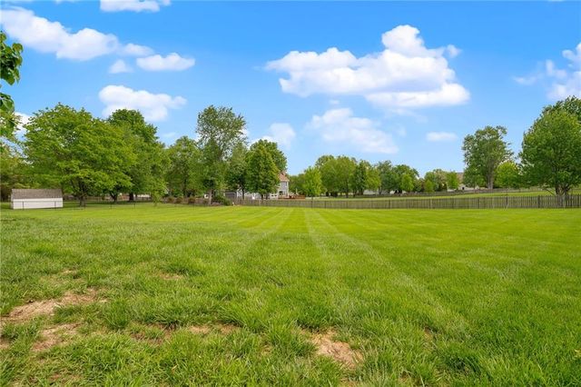 15367 Monrovia Street, Overland Park, KS 66221