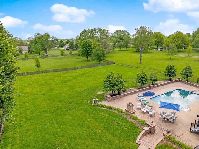 15367 Monrovia Street, Overland Park, KS 66221