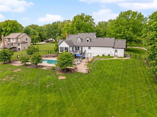 15367 Monrovia Street, Overland Park, KS 66221