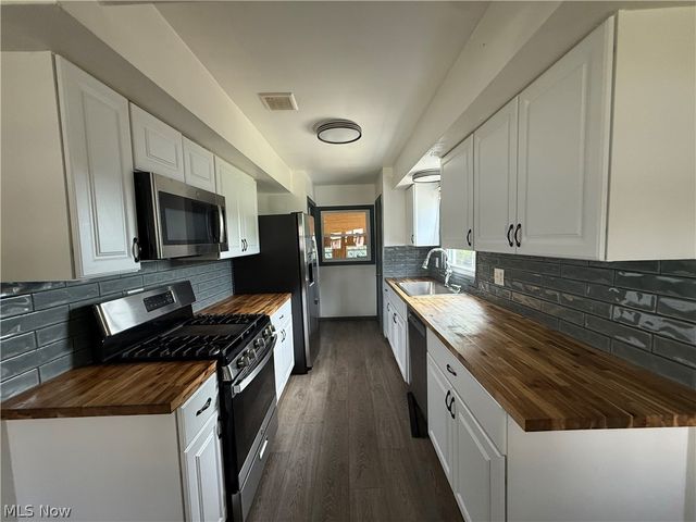3160 Linda Drive NW, Warren, OH 44485