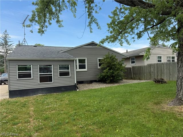 3160 Linda Drive NW, Warren, OH 44485