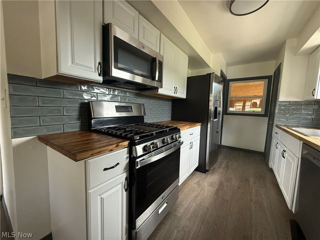 3160 Linda Drive NW, Warren, OH 44485