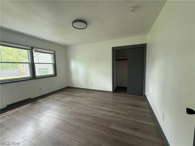 3160 Linda Drive NW, Warren, OH 44485