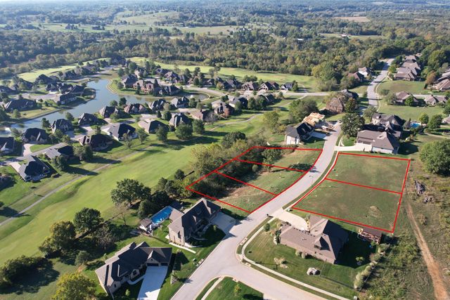 3239 W Bluffview Street, Springfield, MO 65810