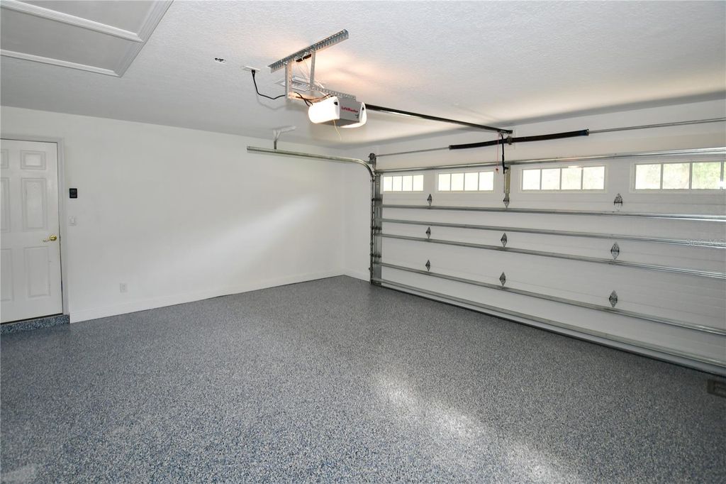 Image 48 of property listing at 6690 BURNING TREE DRIVE, Seminole, FL 33777