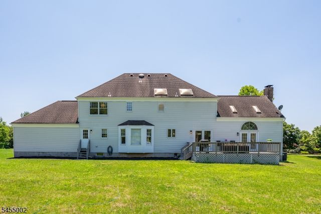 103 Briar Way, Branchburg Twp., NJ 08853