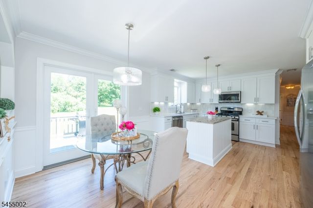 103 Briar Way, Branchburg Twp., NJ 08853