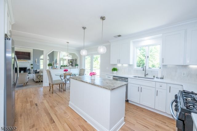 103 Briar Way, Branchburg Twp., NJ 08853