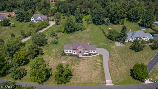 103 Briar Way, Branchburg Twp., NJ 08853