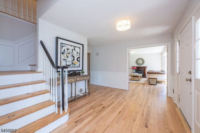 103 Briar Way, Branchburg Twp., NJ 08853